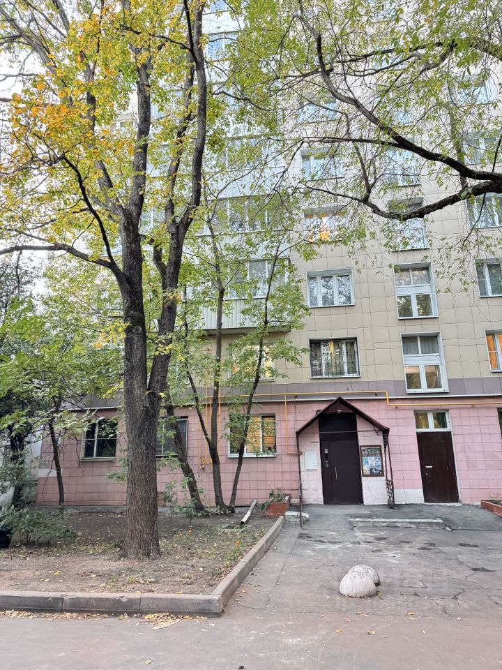 Продажа 2-комн квартиры на вторичном рынке Измайловское шоссе, 33