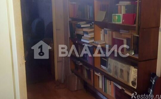 Продажа 3-комн квартиры на вторичном рынке улица Леси Украинки,  д. 3