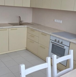 Продажа 3-комн квартиры на вторичном рынке улица Лавриненко,  д. 5