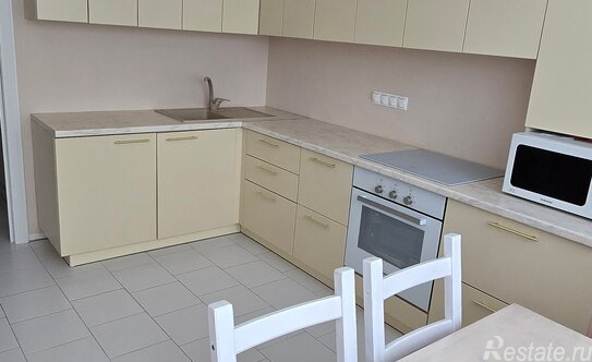 Продажа 3-комн квартиры на вторичном рынке улица Лавриненко,  д. 5