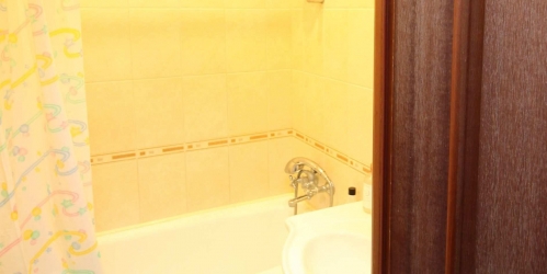 2-комн квартира Уржумская ул,  д. 3,  к. 3