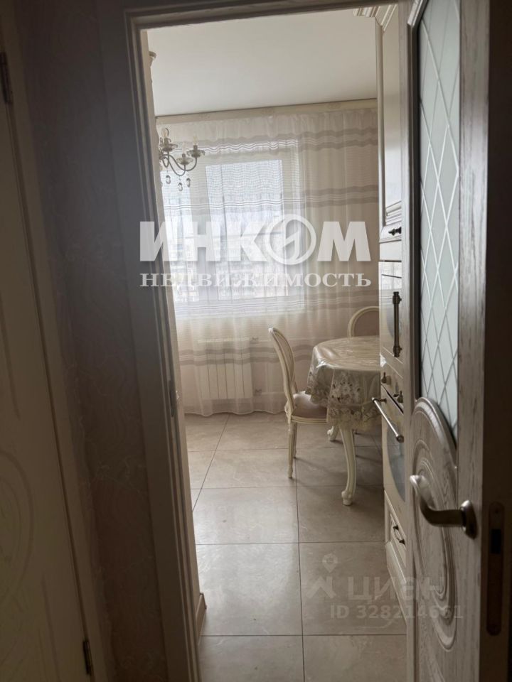 Продажа 3-комн квартиры на вторичном рынке Веневская улица, 5