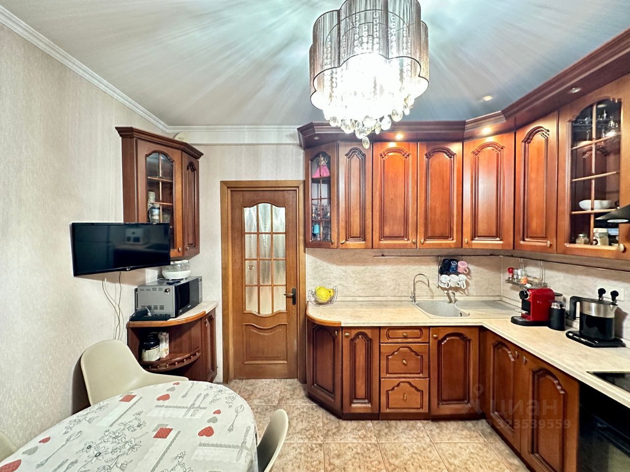 Продажа 3-комн квартиры на вторичном рынке улица Верхние Поля, 45К4