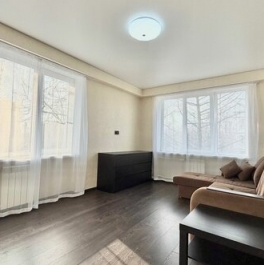 Продажа 1-комн квартиры на вторичном рынке Маршала Жукова пр-кт,  д. 72,  к. 5