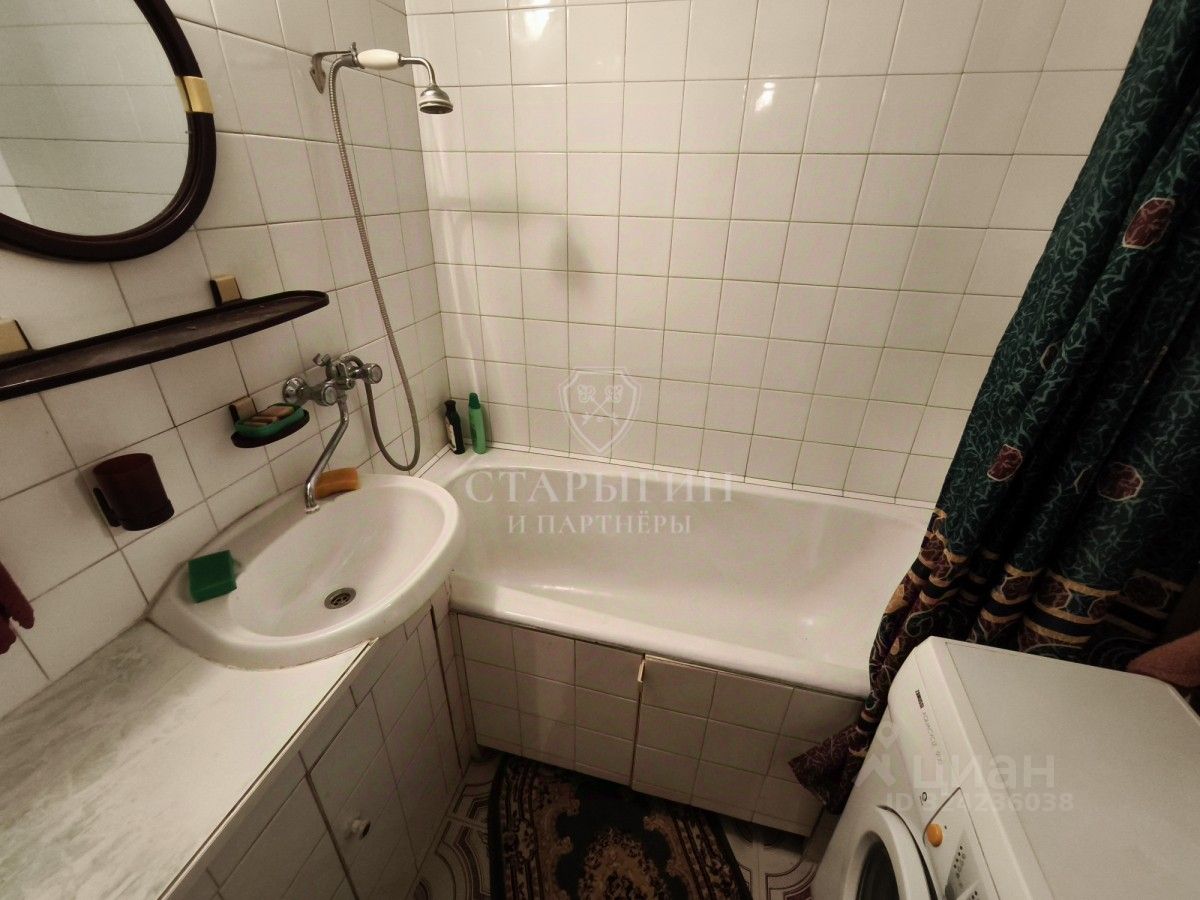 Продажа 2-комн квартиры на вторичном рынке Авиационный мкр, улица Королева, 2к3