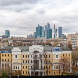 Продажа 4-комн квартиры на вторичном рынке Пироговская Б. ул,  д. 8