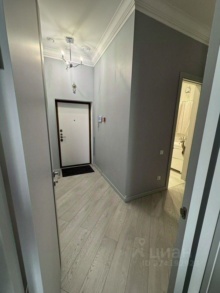 Продажа 2-комн квартиры на вторичном рынке Рощинская 2-я ул,  д. 1