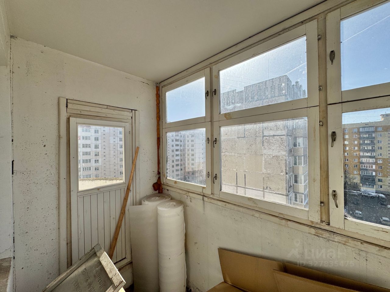 Продажа 2-комн квартиры на вторичном рынке Большие Вяземы пгт, улица Городок-17, 29к1