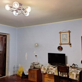 Продажа 4-комн квартиры на вторичном рынке ул Красных Партизан,  д. 8