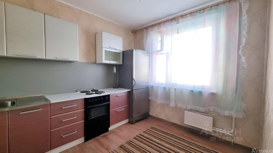 Аренда 2-комн квартиры на вторичном рынке улица Сергия Радонежского,  д. 8