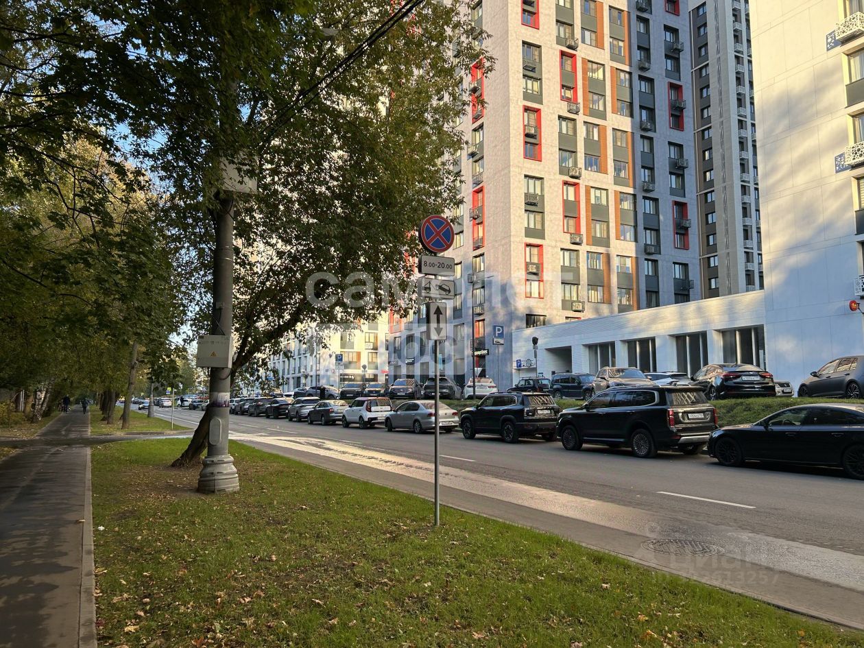 Продажа 3-комн квартиры на вторичном рынке улица Коминтерна, 15