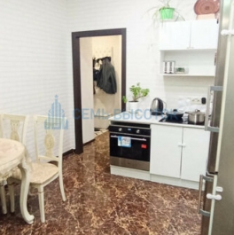 Продажа 2-комн квартиры на вторичном рынке 5-й микрорайон, Радужная улица,  д. 6 к1