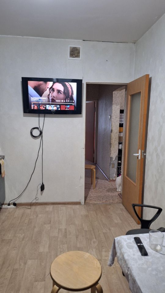 Продажа 2-комн квартиры на вторичном рынке Изюмская улица, 47к3