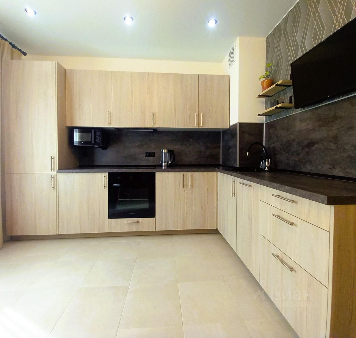 Аренда 2-комн квартиры на вторичном рынке Дрожжино рп, улица Южная, 3