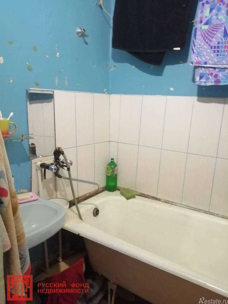 Продажа 2-комн квартиры на вторичном рынке Выборг г., Московский просп.,  д. 4