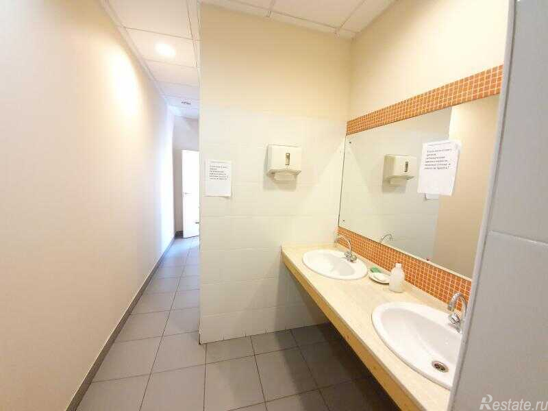 Аренда торгового помещения Артамонова ул,  д. 16