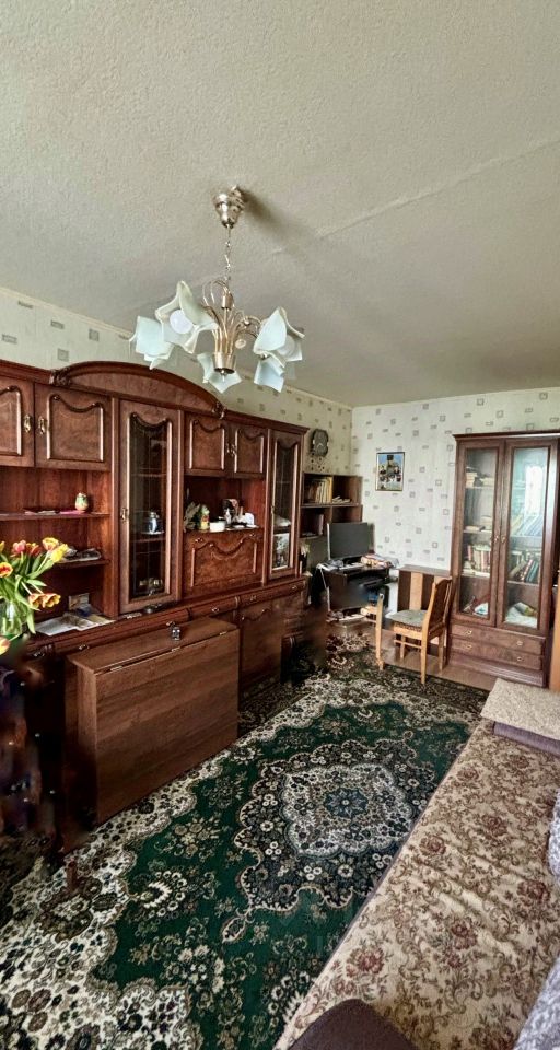 Продажа 2-комн квартиры на вторичном рынке Коломна, улица Ларцевы Поляны, 10