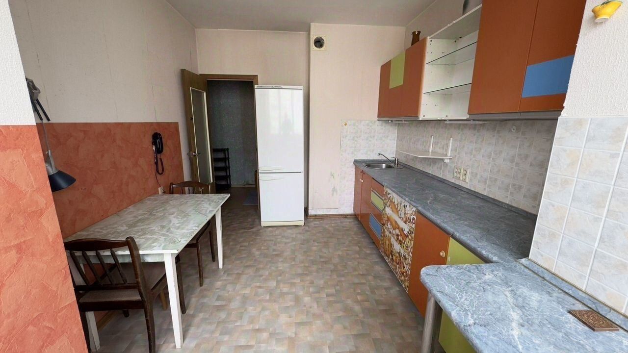 Продажа 3-комн квартиры на вторичном рынке Королев, проспект Космонавтов, 17
