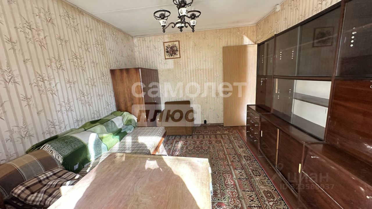 Продажа 2-комн квартиры на вторичном рынке Загорянский пгт, улица Димитрова, 57