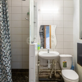 Продажа 1-комн квартиры на вторичном рынке Мурино г, Воронцовский б-р,  д. 5 к5