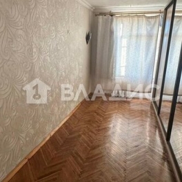 Продажа 2-комн квартиры на вторичном рынке улица Петра Романова,  д. 6