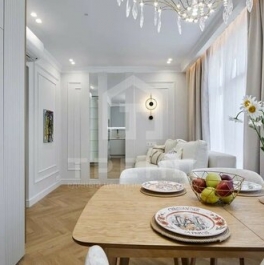 Продажа 2-комн квартиры на вторичном рынке Лисичанская улица,  д. 15 с1