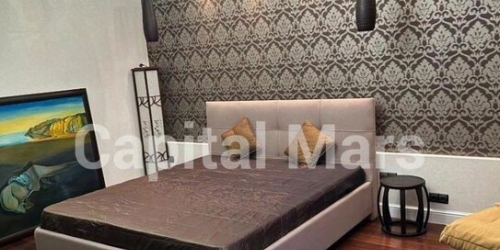 4-комн квартира улица Дунаевского,  д. 7