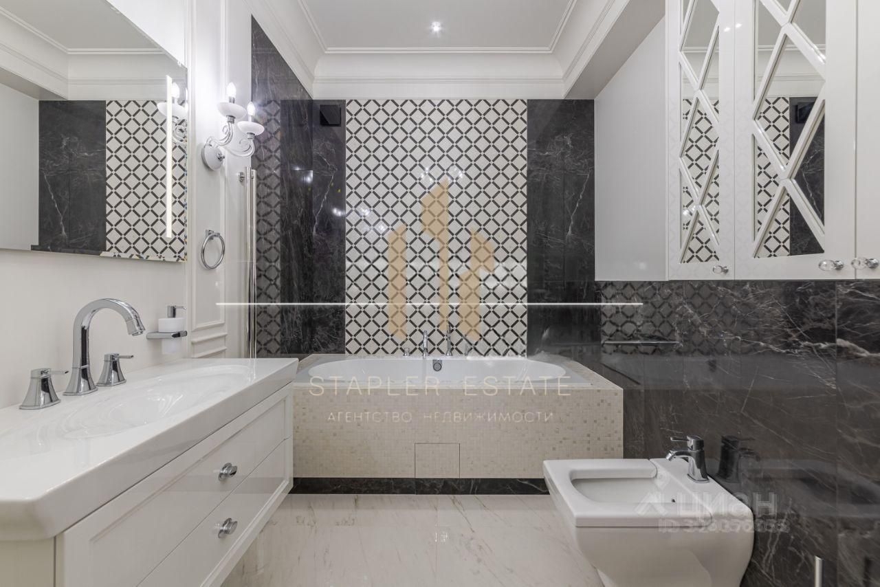 Продажа 3-комн квартиры на вторичном рынке Черногрязская 2-я ул,  д. 6к2