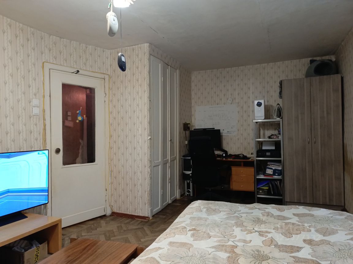 Продажа 1-комн квартиры на вторичном рынке улица Ленсовета, 81