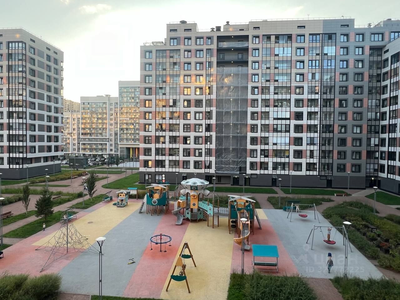 Продажа 2-комн квартиры на вторичном рынке улица Среднерогатская, 13к1