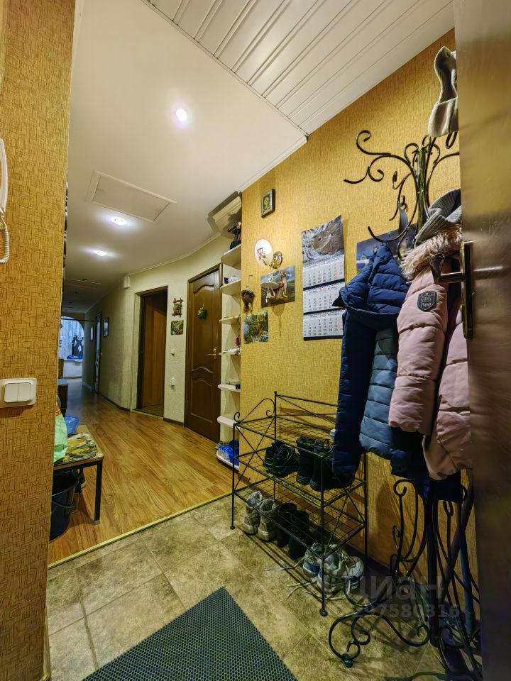 Продажа 3-комн квартиры на вторичном рынке набережная Канала Грибоедова, 72Л