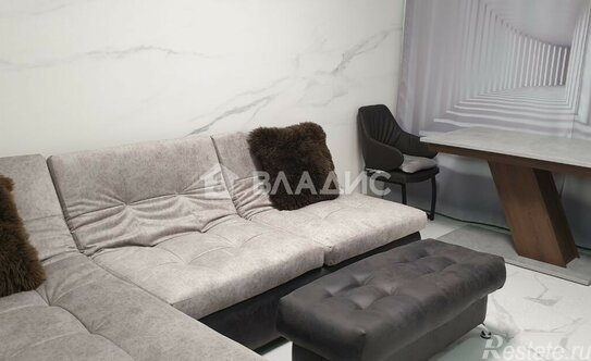 Продажа 2-комн квартиры на вторичном рынке ул Оренбургская,  д. 17