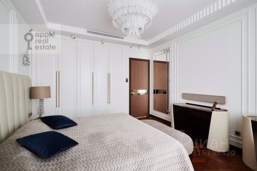 Продажа 3-комн квартиры на вторичном рынке улица Паршина, 10