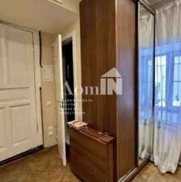Продажа 3-комн квартиры на вторичном рынке Кронверкский пр-кт,  д. 61/28 литБ