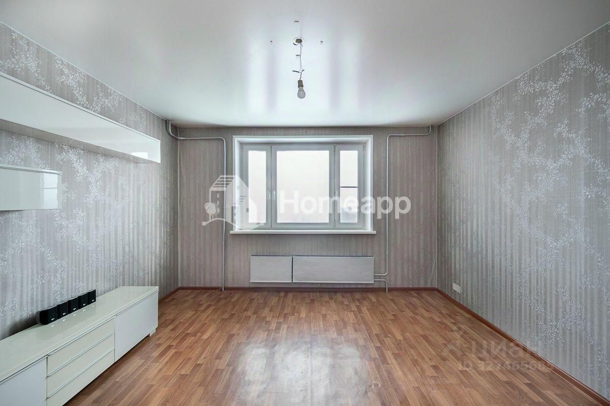 Продажа 4-комн квартиры на вторичном рынке Старобитцевская улица, 23К2