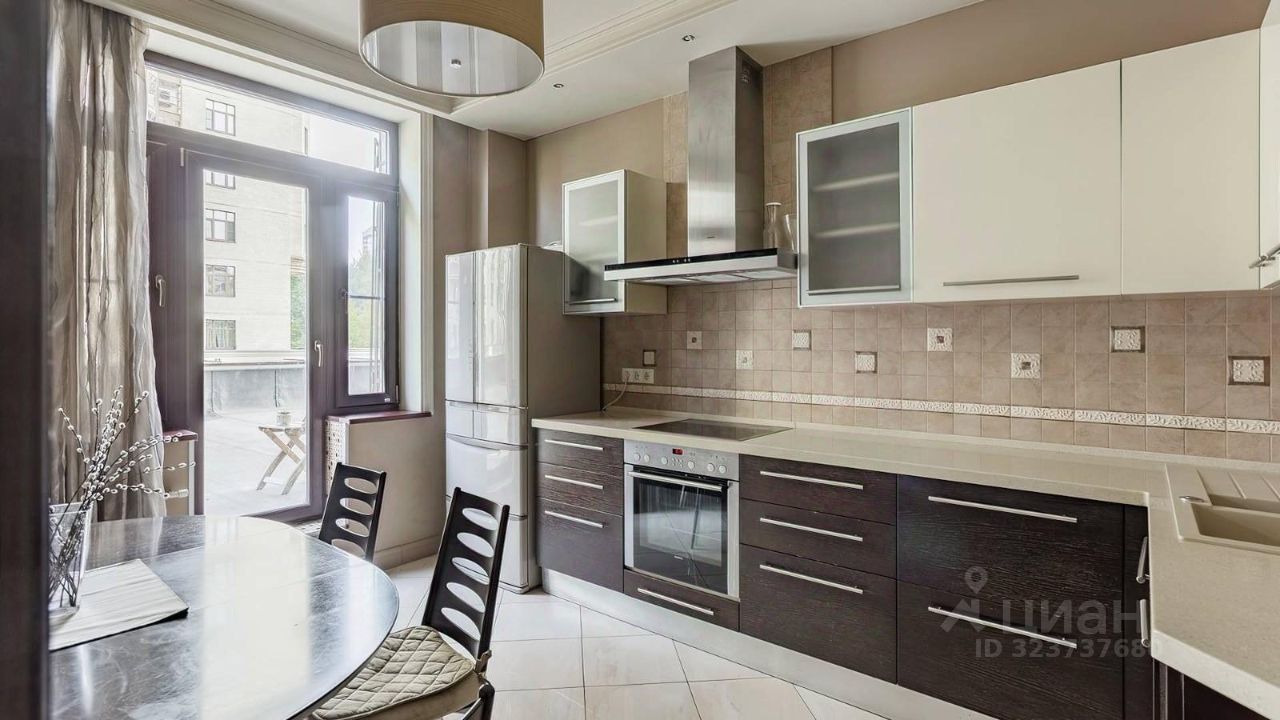 Продажа 2-комн квартиры на вторичном рынке Мичуринский проспект, 7