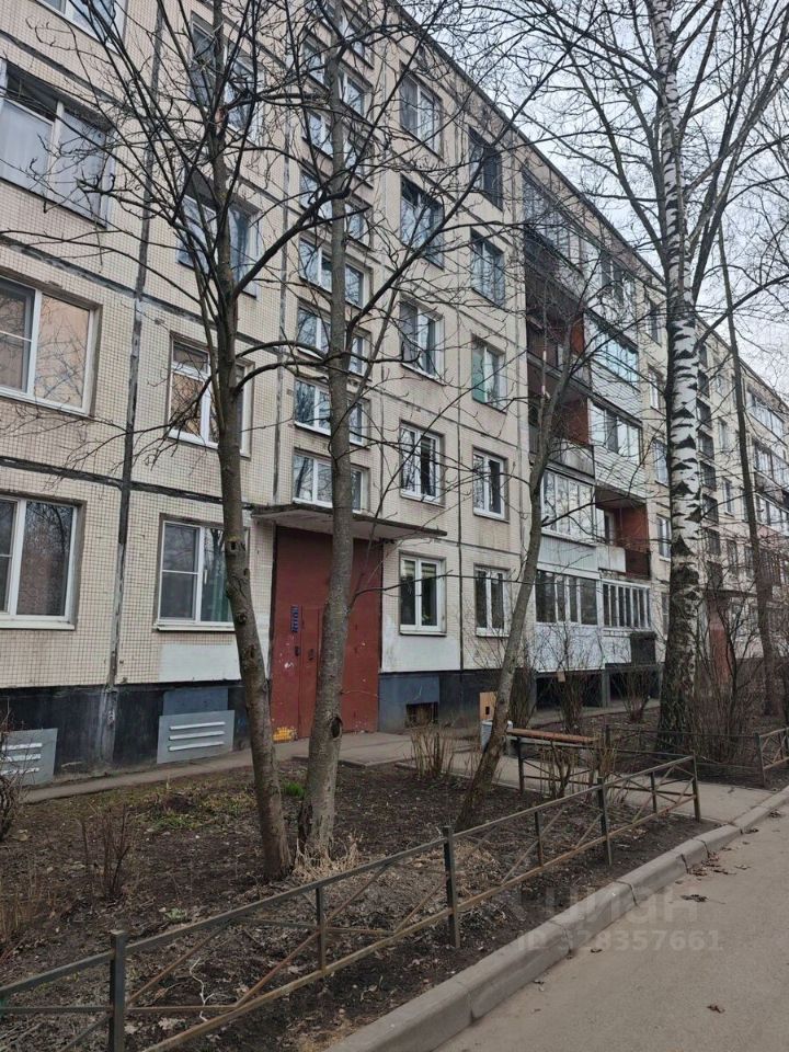 Продажа комнаты проспект Народного ополчения, 177