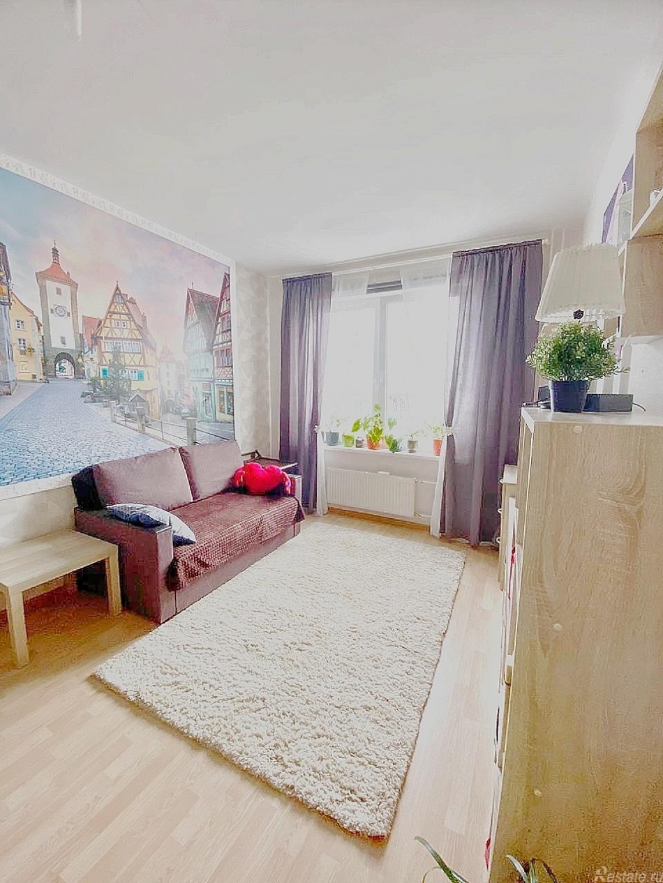 Продажа 1-комн квартиры на вторичном рынке флотская,  д. 7