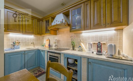 Продажа 5-комн квартиры на вторичном рынке ул Куусинена,  д. 21А