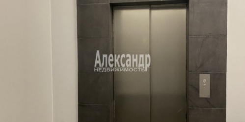 4-комн квартира Детская ул. ,  д. 18