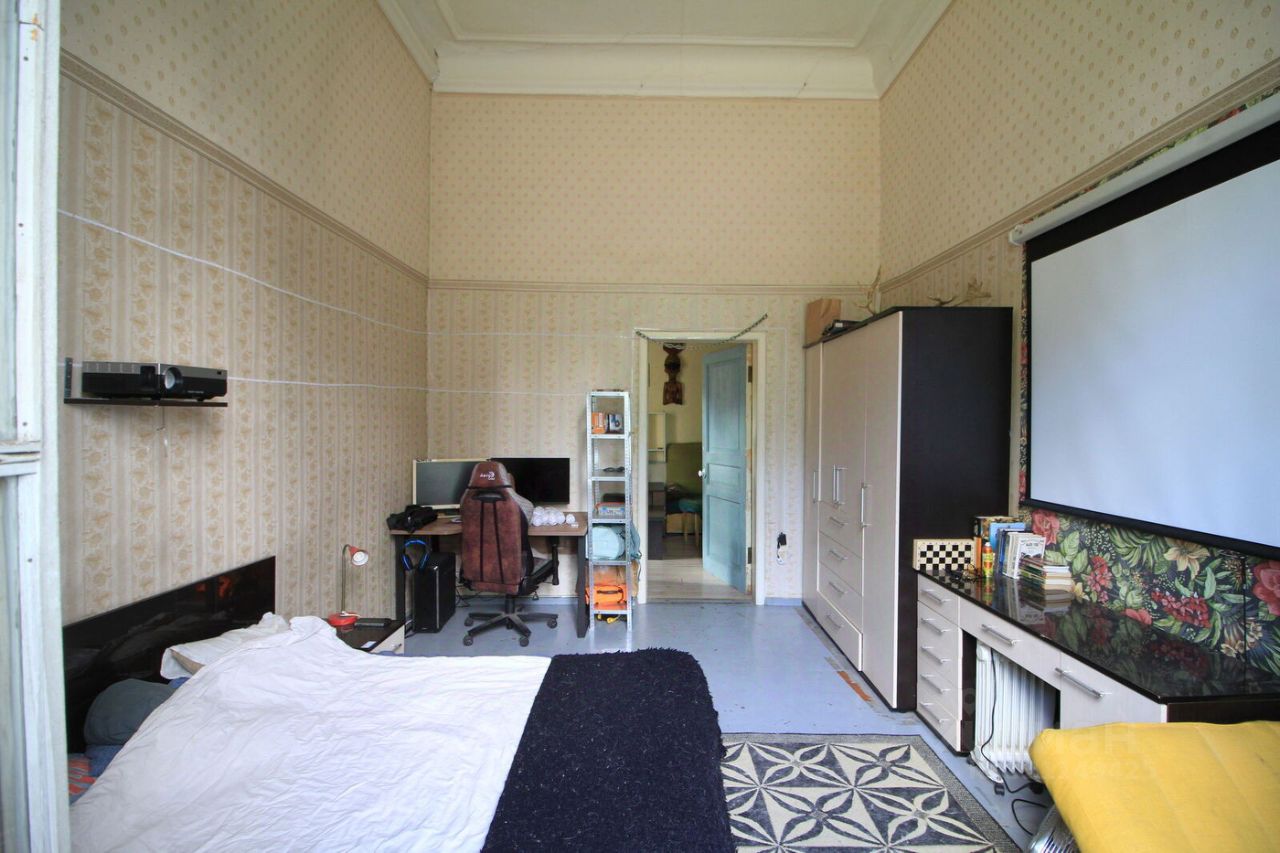 Продажа 4-комн квартиры на вторичном рынке Рузовская улица, 14