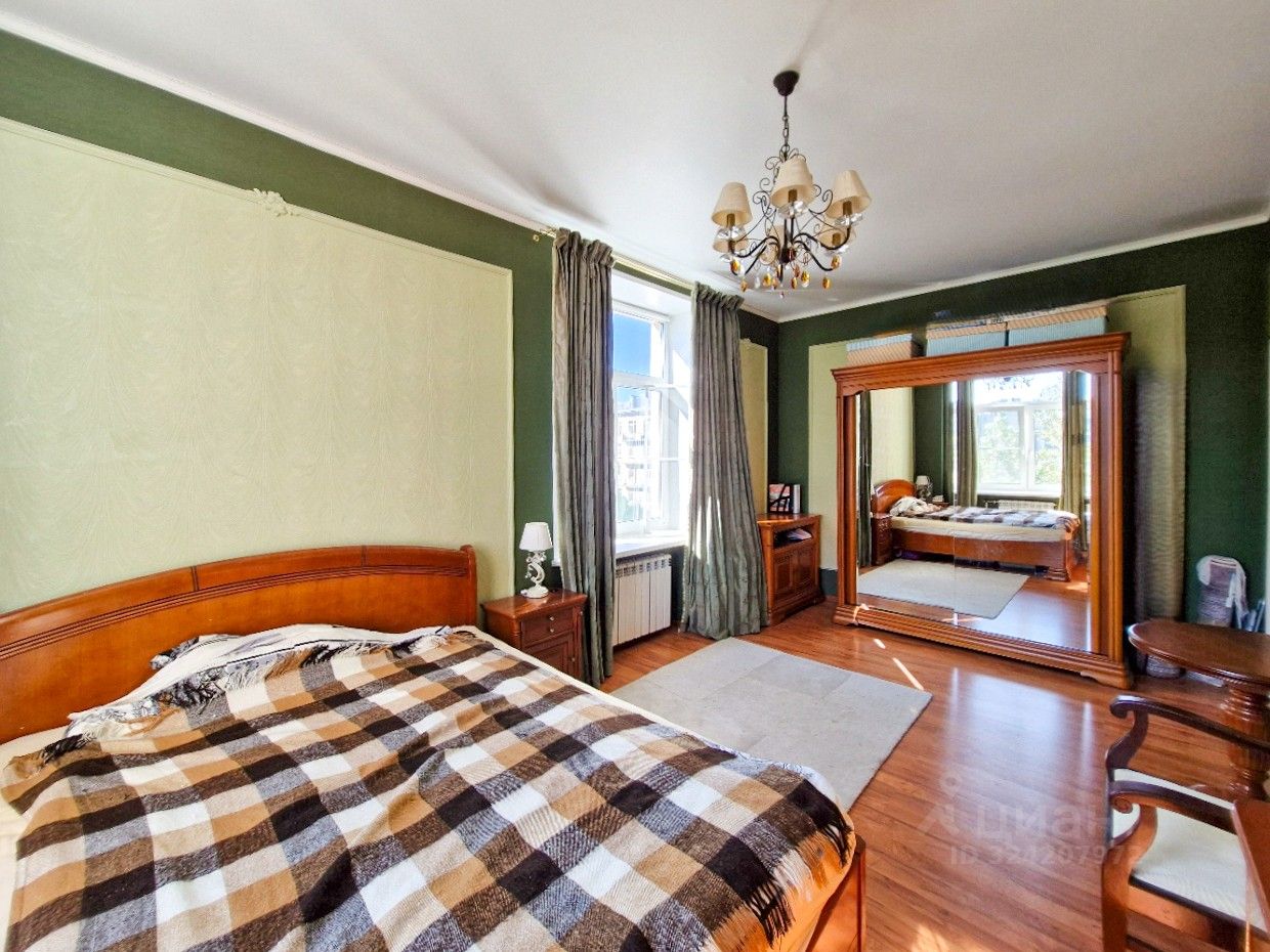 Продажа 3-комн квартиры на вторичном рынке улица Победы, 7