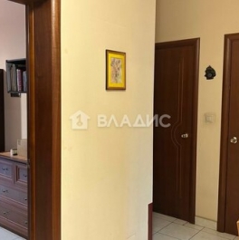 Продажа 2-комн квартиры на вторичном рынке Байкальская улица,  д. 18 к1