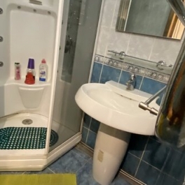 Продажа 2-комн квартиры на вторичном рынке Хамовнический Вал ул,  д. 10