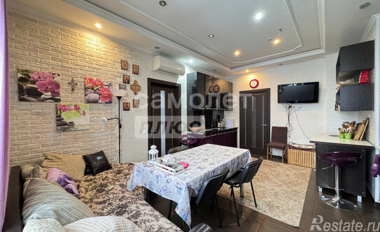 Продажа 4-комн квартиры на вторичном рынке Первомайская улица,  д. 42