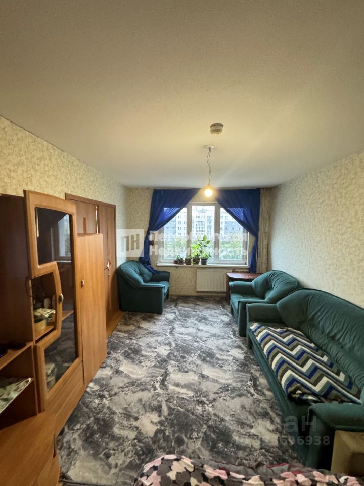 Продажа 2-комн квартиры на вторичном рынке пос. Шушары, Славянка тер., улица Ростовская, 3к1