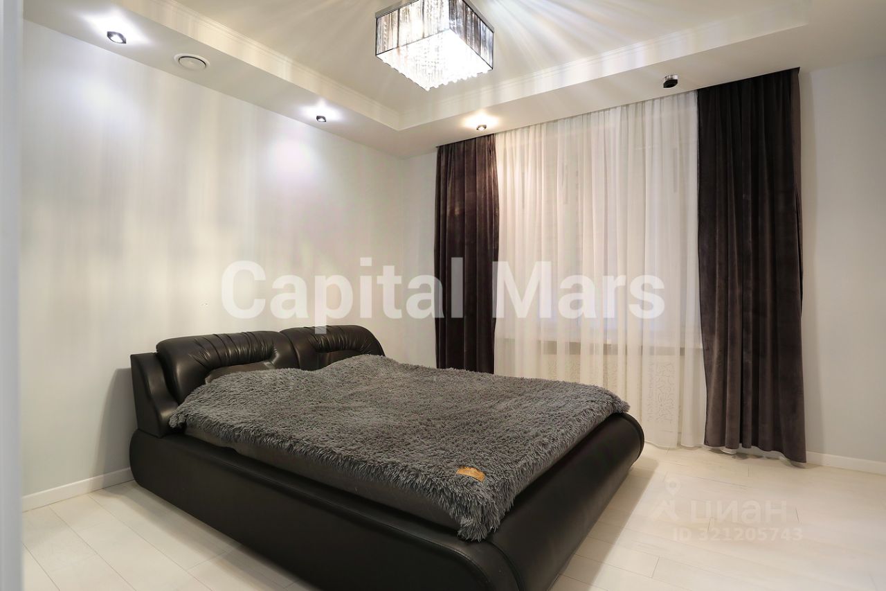 Аренда 4-комн квартиры на вторичном рынке Уланский переулок, 11А