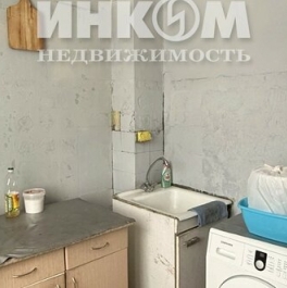 Продажа 1-комн квартиры на вторичном рынке Беловежская улица,  д. 21