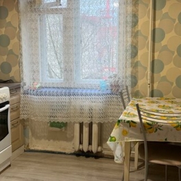 Продажа 3-комн квартиры на вторичном рынке ул Взлётная,  д. 13