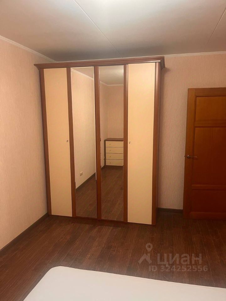 Аренда 2-комн квартиры на вторичном рынке Нахабино пгт, улица Красноармейская, 44к1